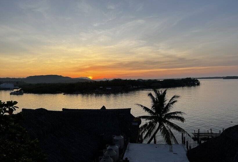 Отель Joya Del Mar