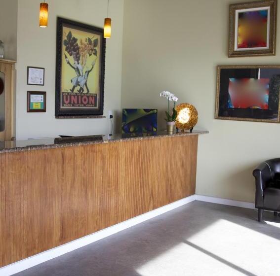 ホテル The Citrus On The Lake