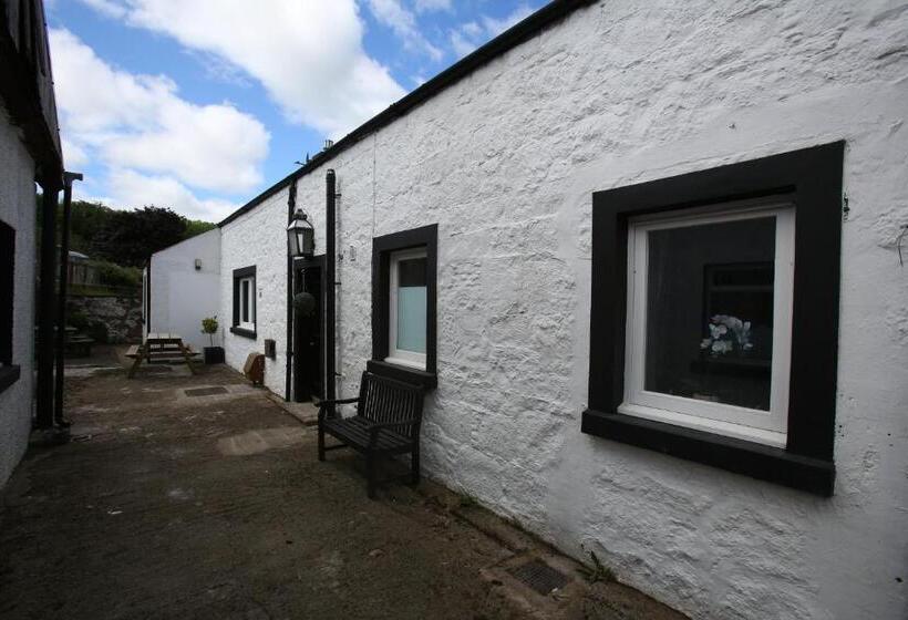 בית מלון כפרי Kings Arms