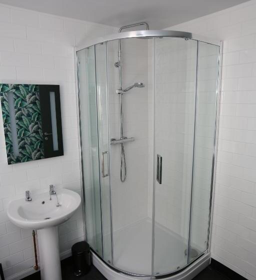 בית מלון כפרי Kings Arms