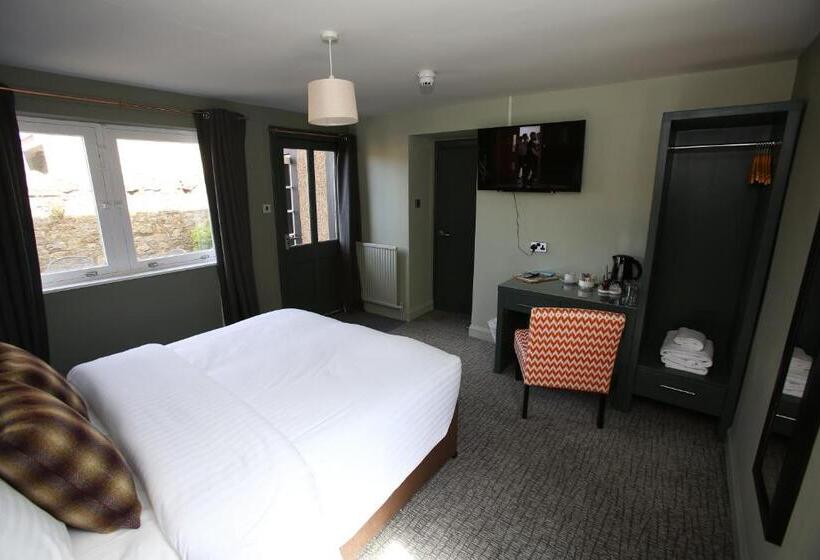 בית מלון כפרי Kings Arms