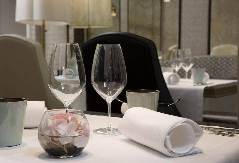 ホテル Le Narcisse Blanc