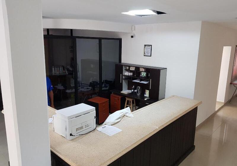 בית מלון כפרי Lossandes