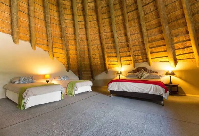 هتل Maninghi Lodge