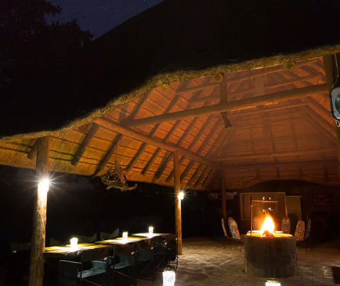هتل Maninghi Lodge