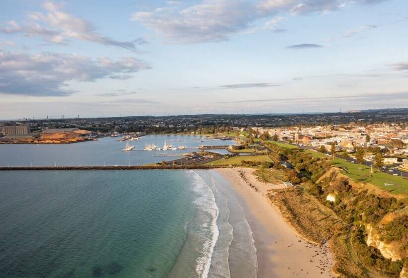 בית מלון כפרי Nrma Portland Bay Holiday Park