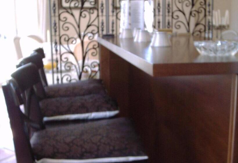 Hotel Santa Coloma Del Camino