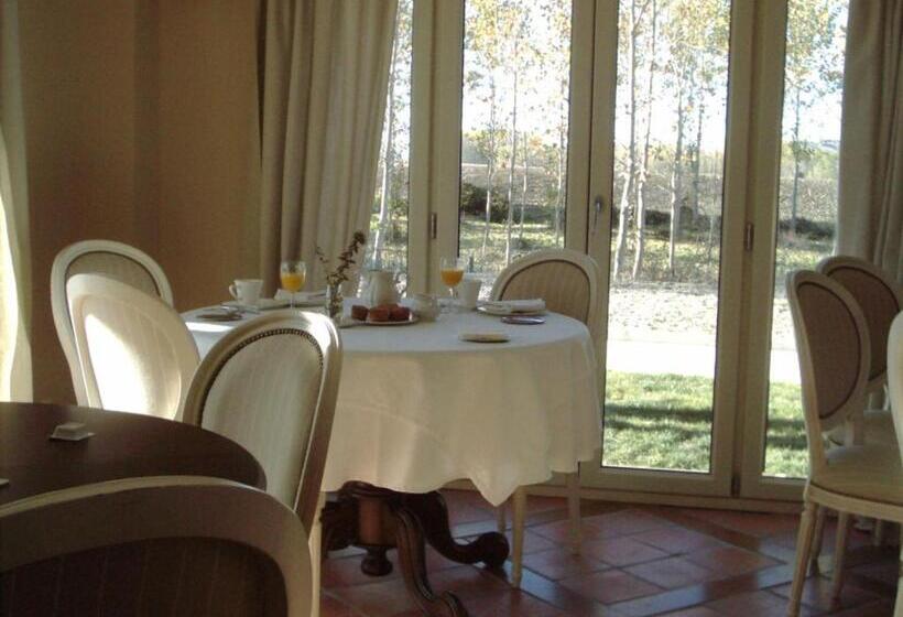 Hotel Santa Coloma Del Camino