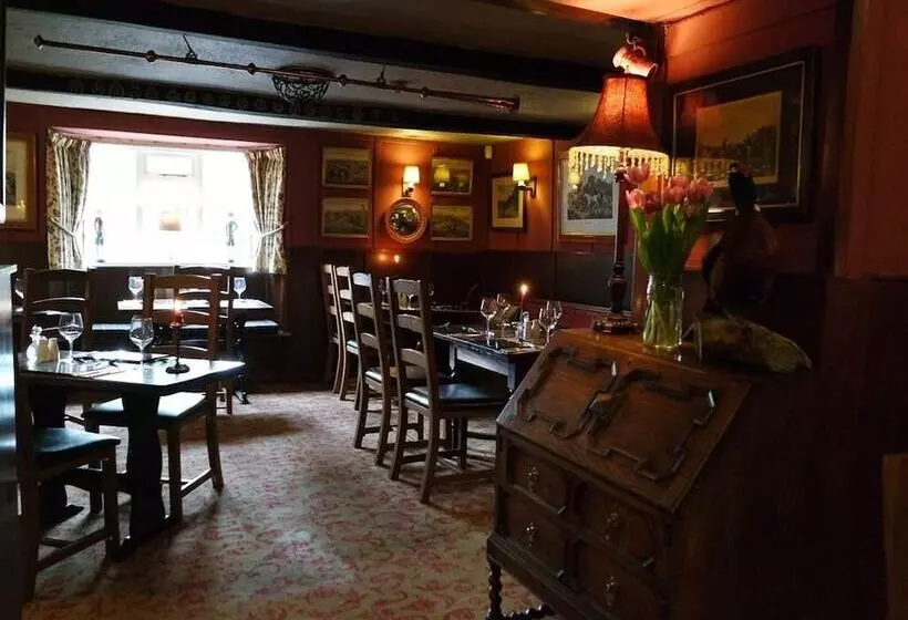 ホテル The Lamb Inn