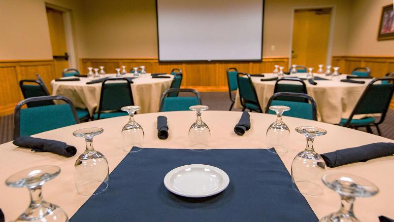 Otel The Portlander Inn And Marketplace