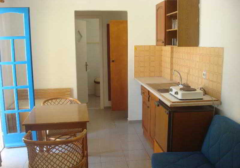 Kokkinakis Apartments