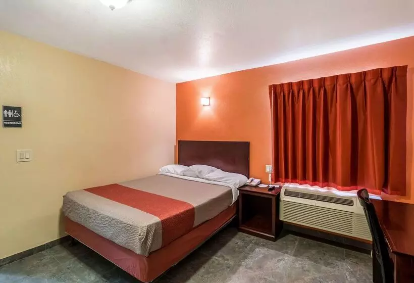 Motel 6blythe, Ca  South