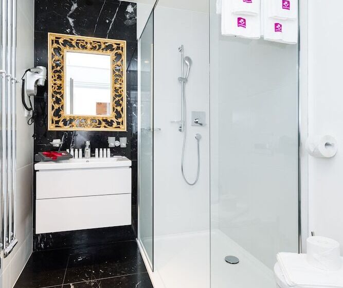 Old Royal Post Hotel By Tkc