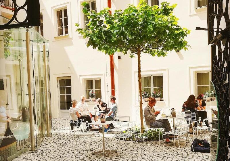 Old Royal Post Hotel By Tkc