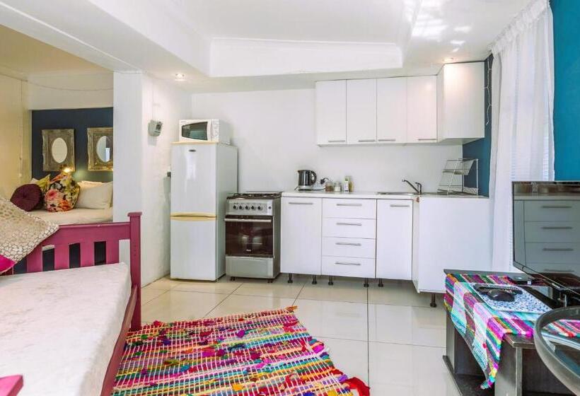 Majatalo Absolute Bosch Guest House