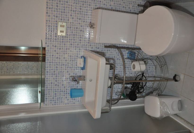 Pensão At Home Bed And Breakfast