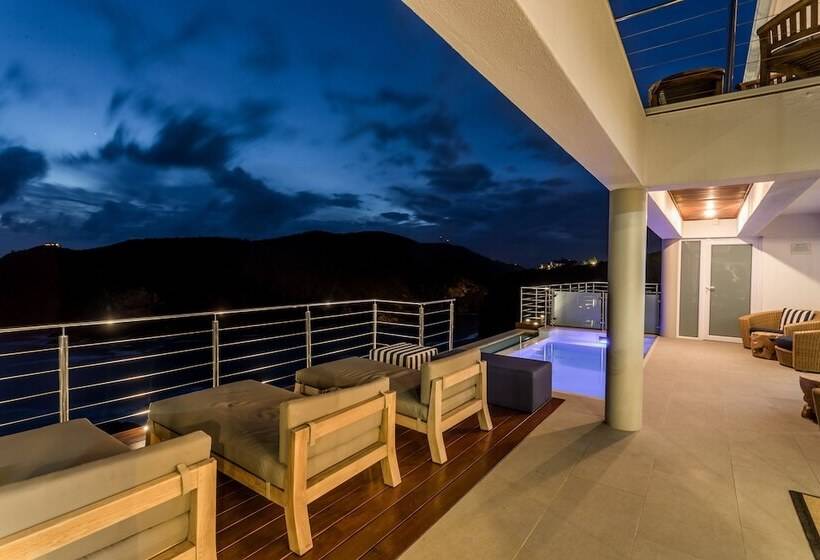 פנסיון Head Over Hills