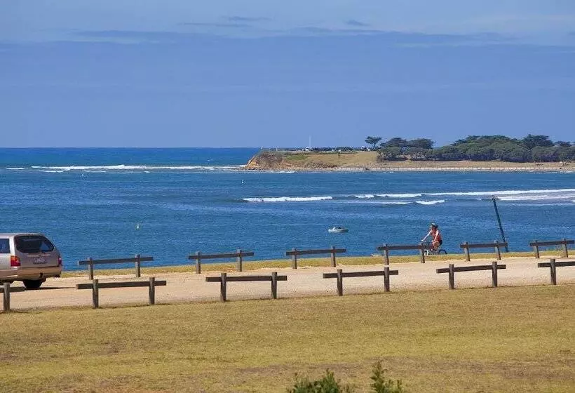 Beachfront Resort Torquay