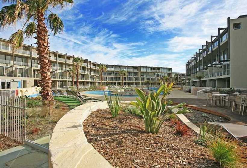 Beachfront Resort Torquay