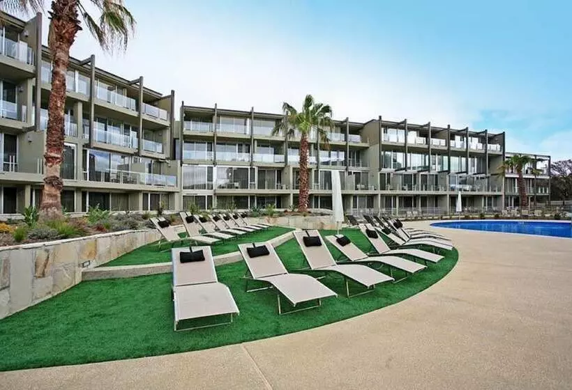 Beachfront Resort Torquay