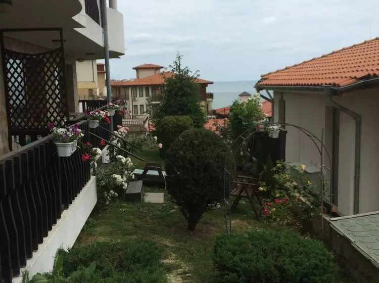 Tsb Sun Coast Apartments