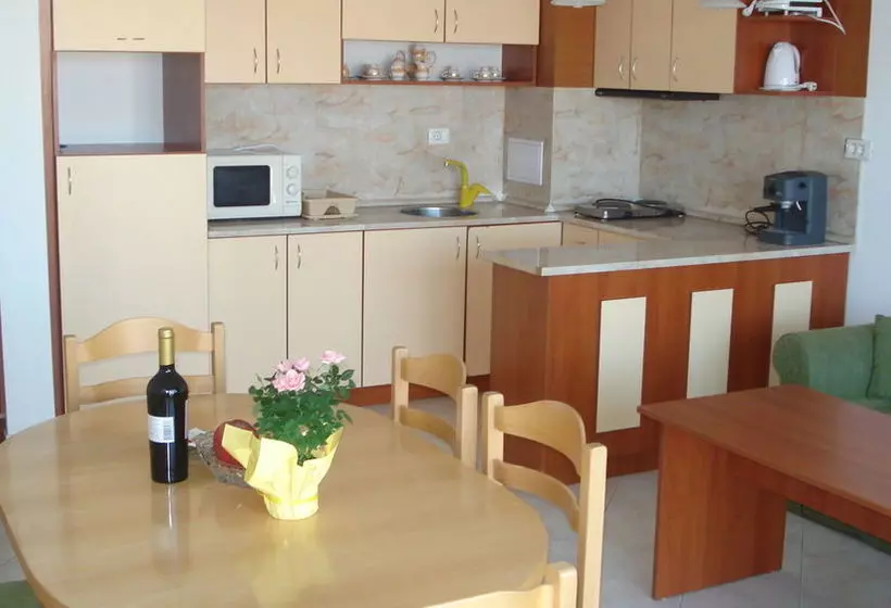 Tsb Sun Coast Apartments