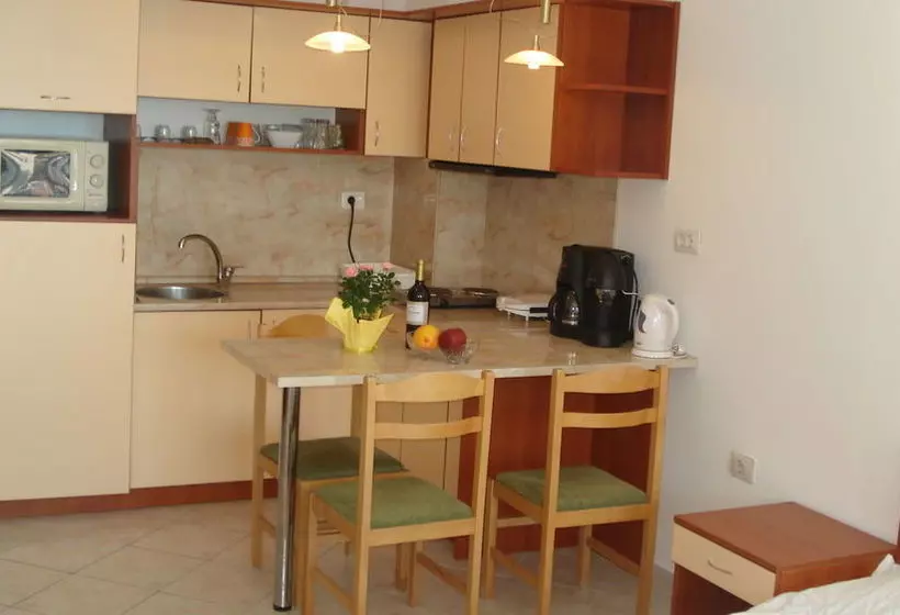 Tsb Sun Coast Apartments