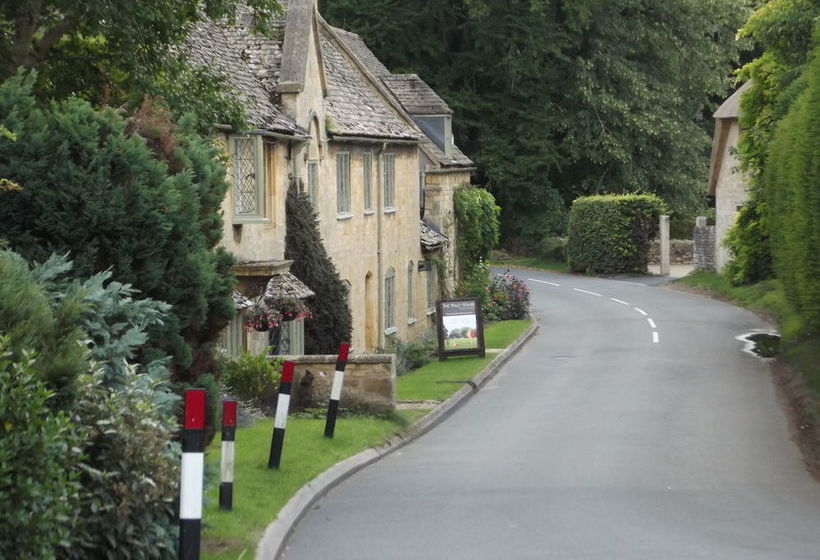 Period & Contempory Family Friendly Cotswold Cottage