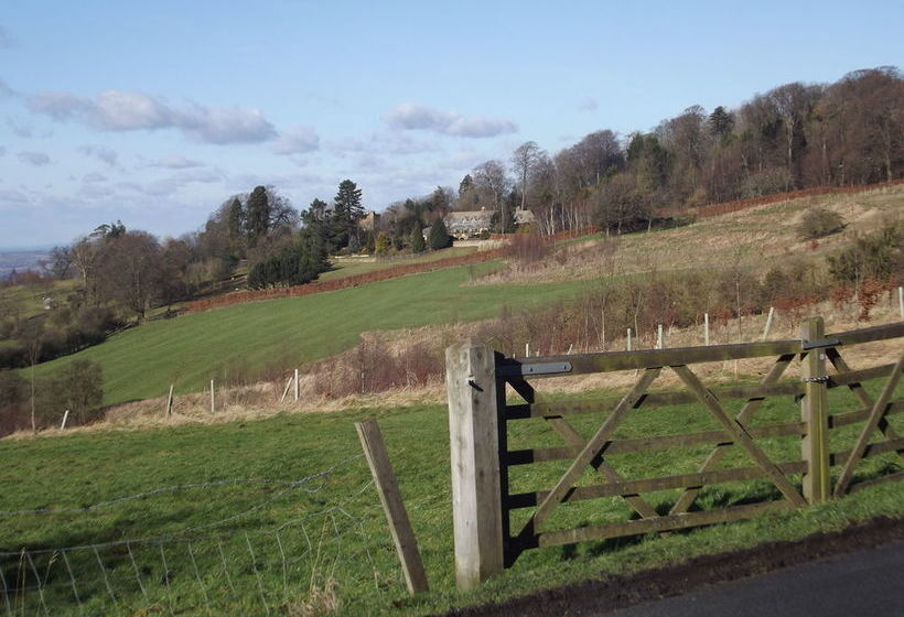 Period & Contempory Family Friendly Cotswold Cottage