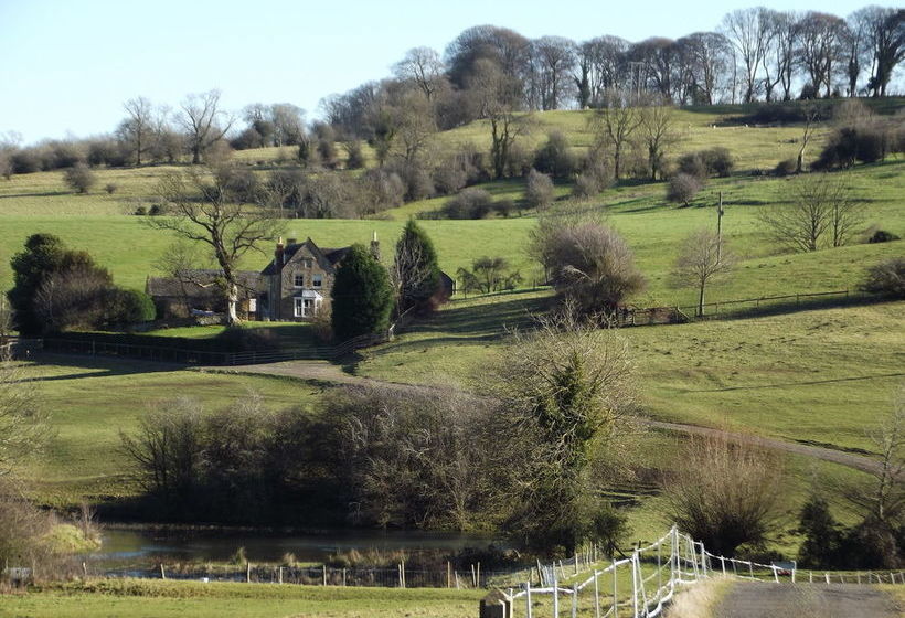 Period & Contempory Family Friendly Cotswold Cottage