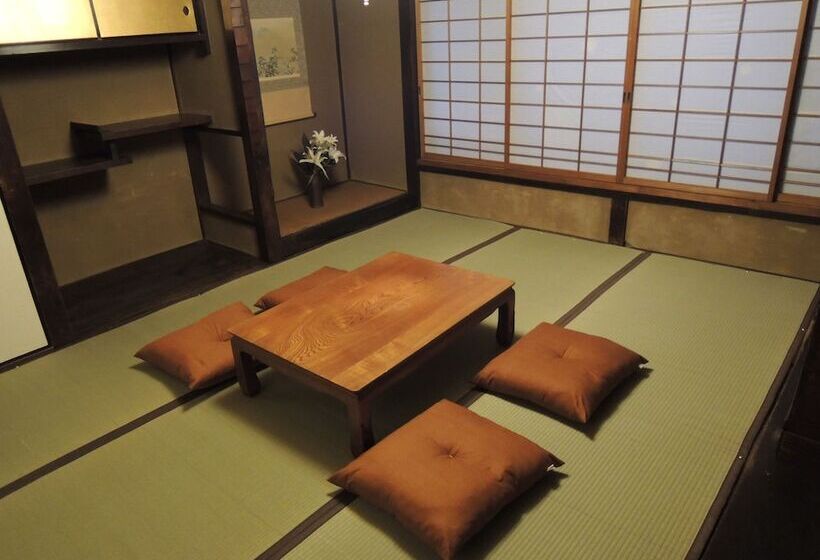 호스텔 Kyoto Machiya Sanjojuku