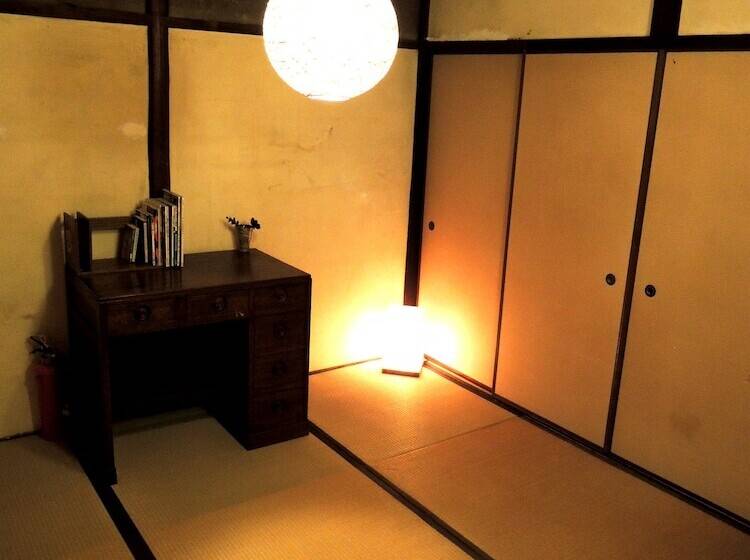 호스텔 Kyoto Machiya Sanjojuku