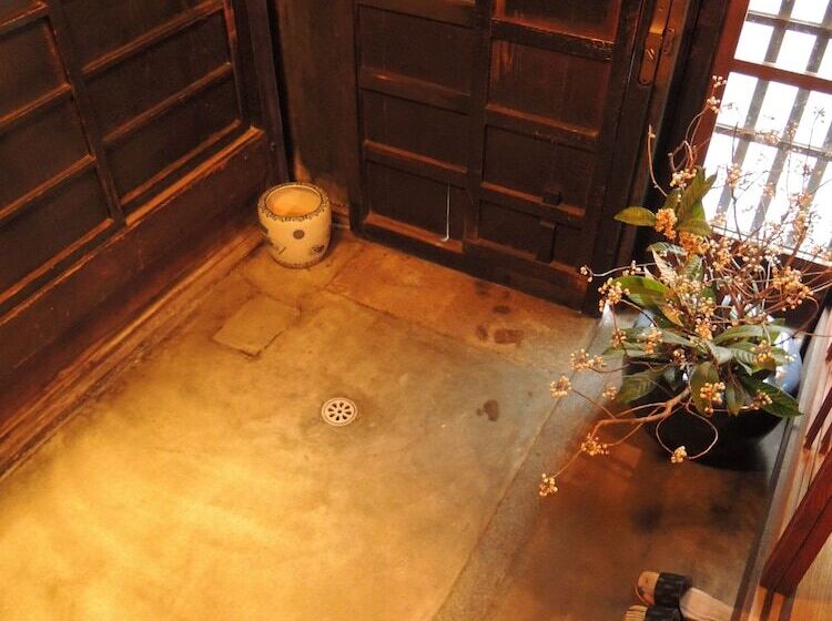 호스텔 Kyoto Machiya Sanjojuku