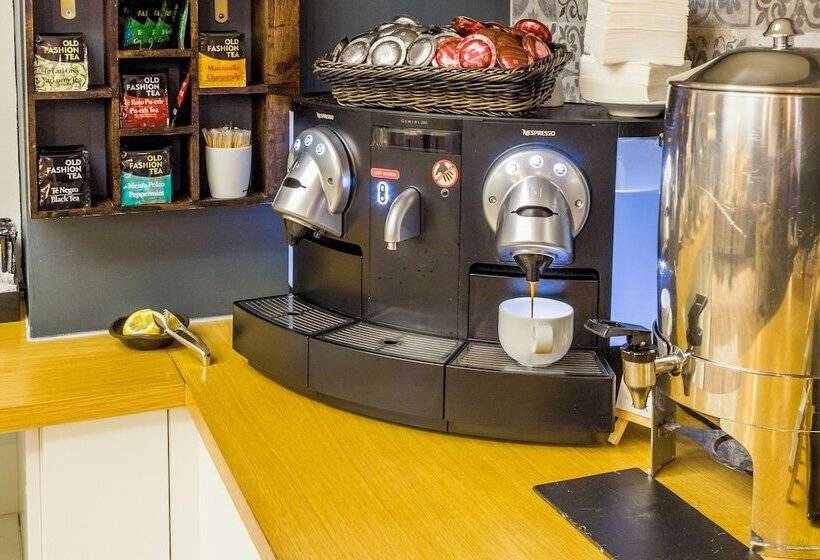 Apartments Hostemplo Suites