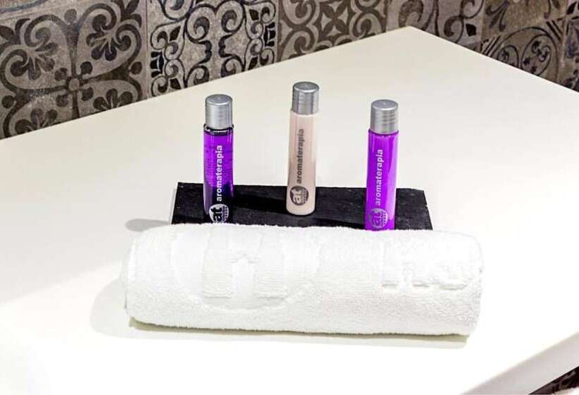 Apartments Hostemplo Suites