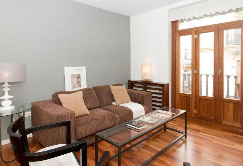 Trinitarios Apartment