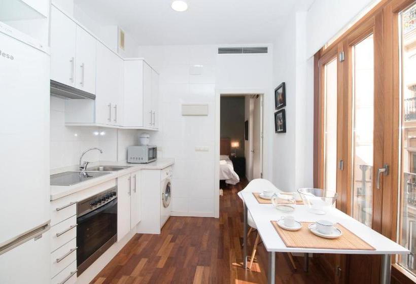 Trinitarios Apartment