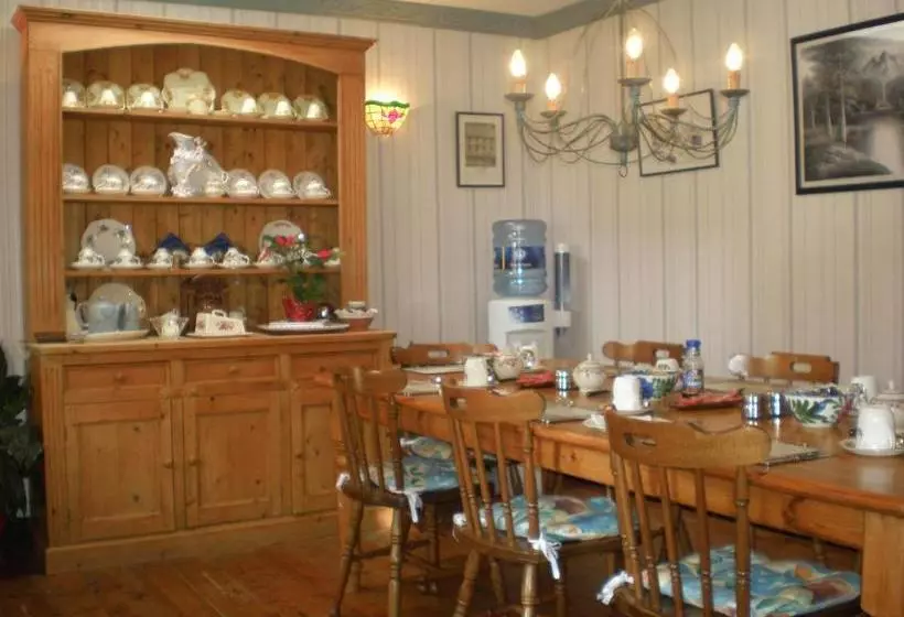 Ilenroy House B&b