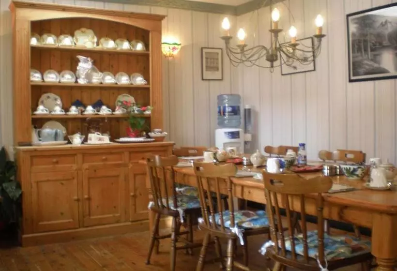 Ilenroy House B&b