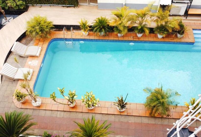 Cata Apartment Hotel And Spa