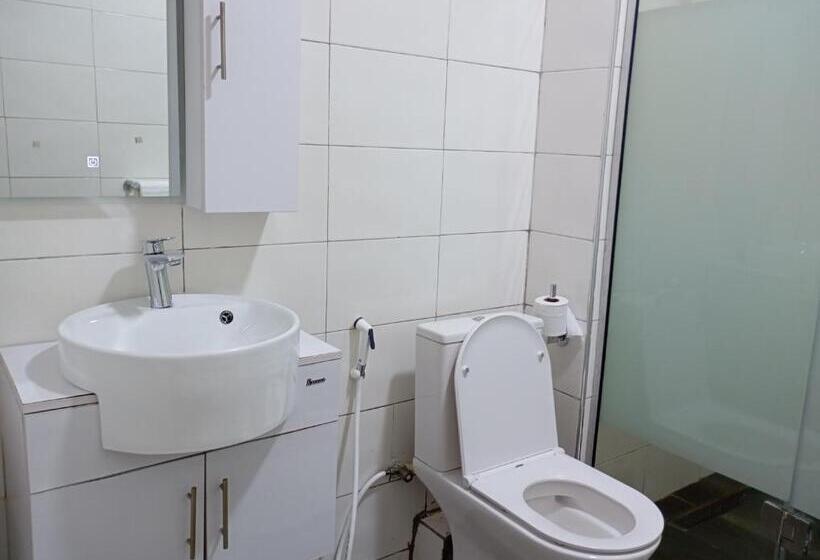 Cata Apartment Hotel And Spa