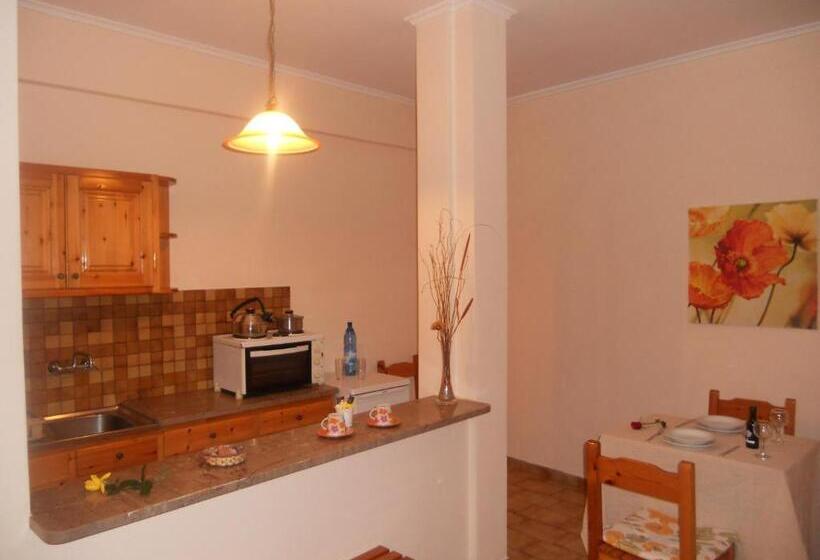 Elli Marina Studios And Apartments