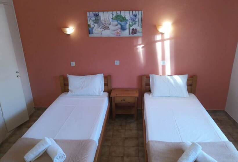 Elli Marina Studios And Apartments