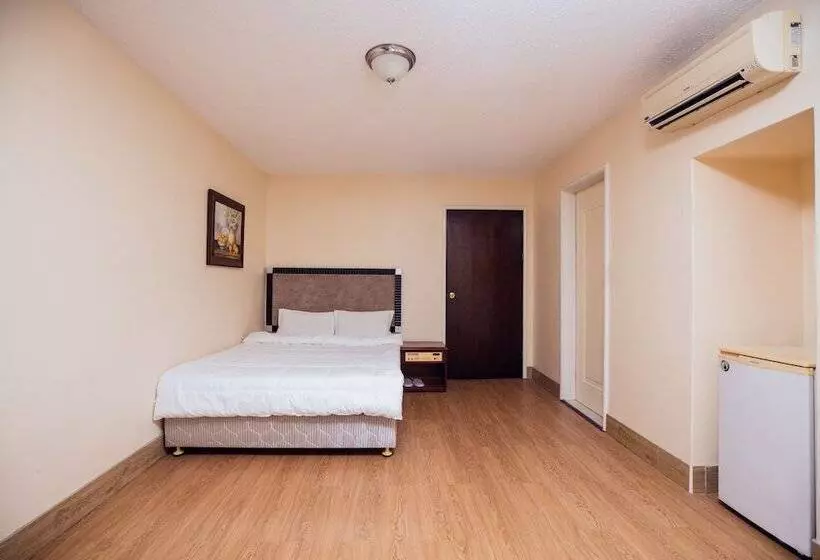 هتل Gold Beach