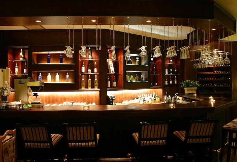 Fotos del hotel November:  3