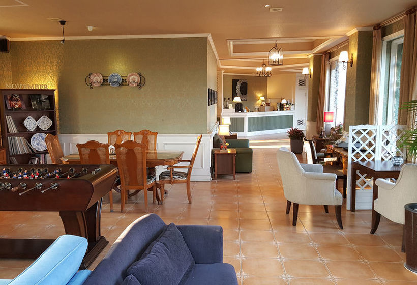 Fotos del hotel November:  8