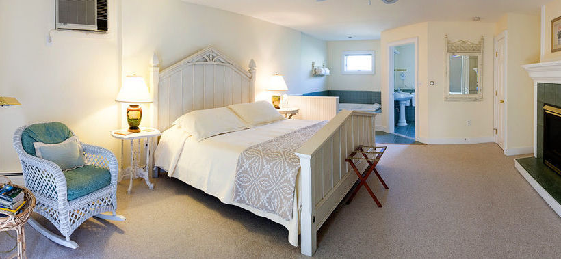 호텔 Red Clover Inn And Restaurant