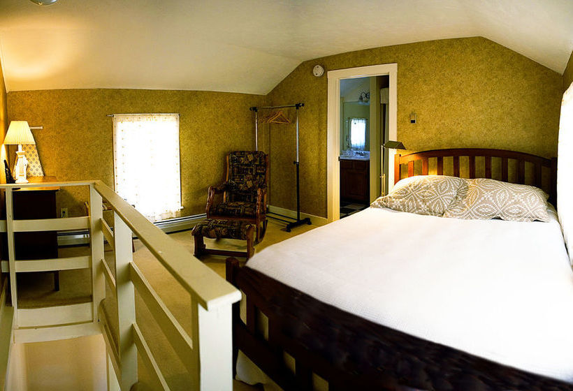 호텔 Red Clover Inn And Restaurant