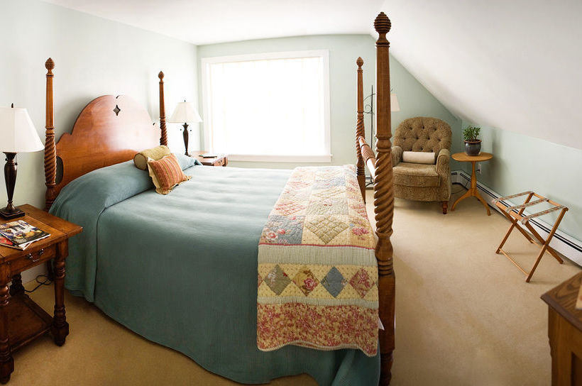 호텔 Red Clover Inn And Restaurant