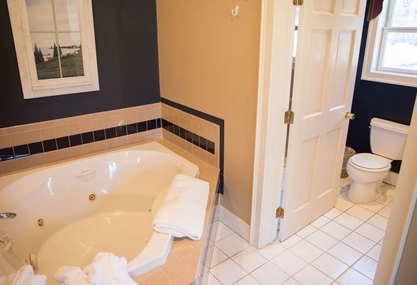 호텔 Red Clover Inn And Restaurant